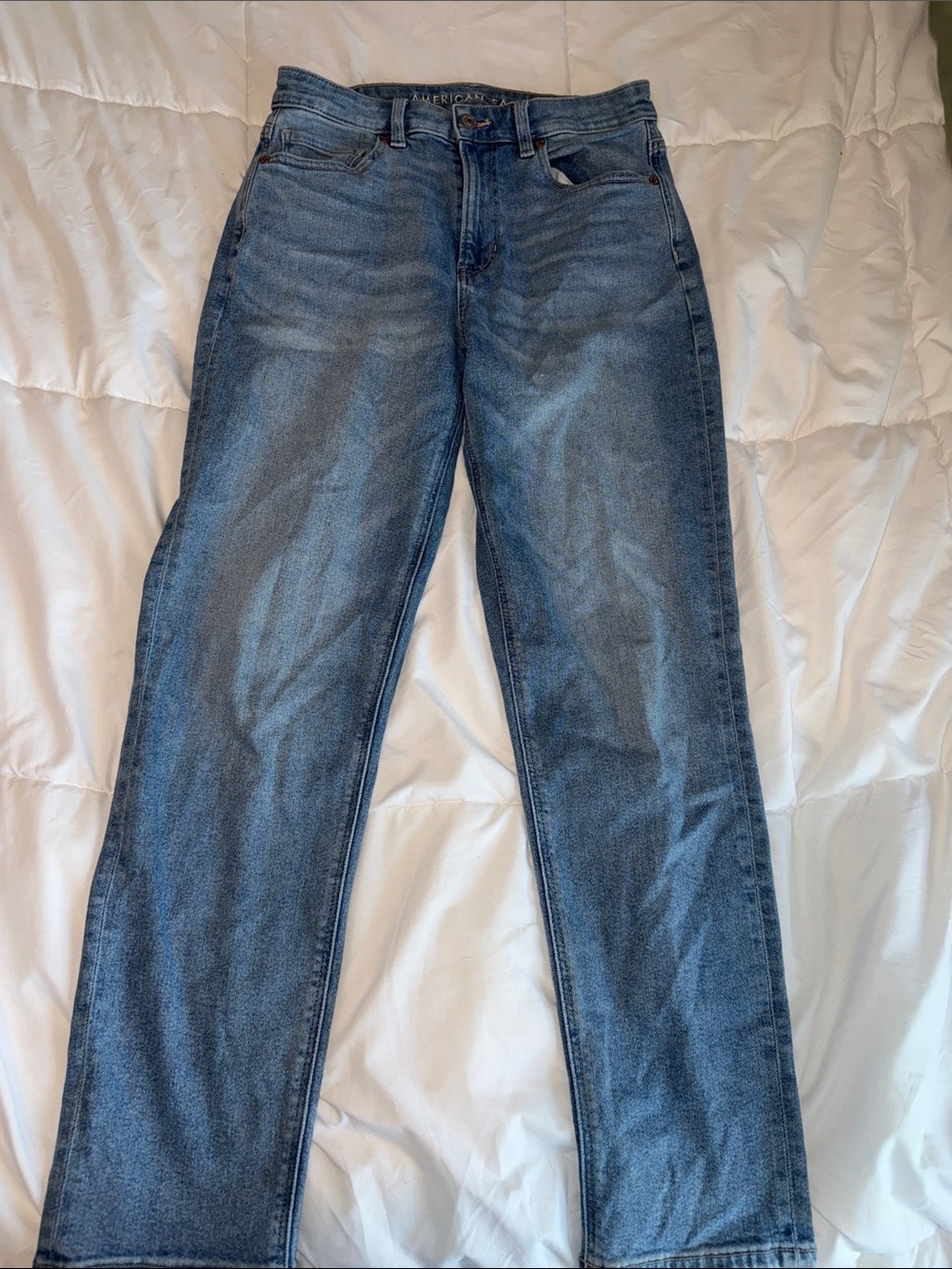 American Eagle Outfitters Women’s Mom Jeans